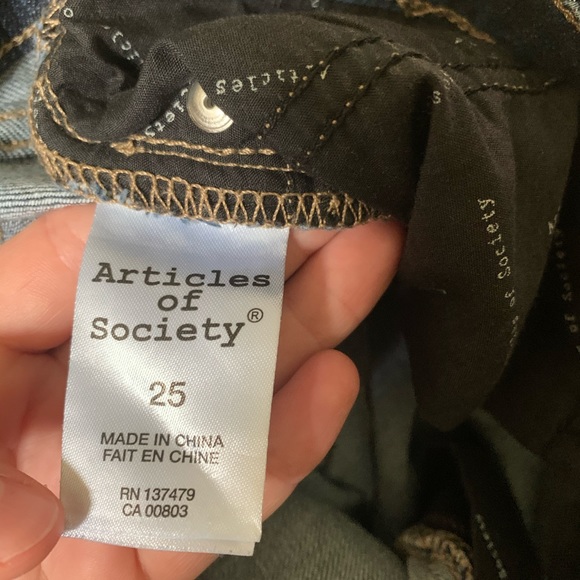 Articles of Society Skinny Karen Crop Delray 27.5” - Picture 8 of 8